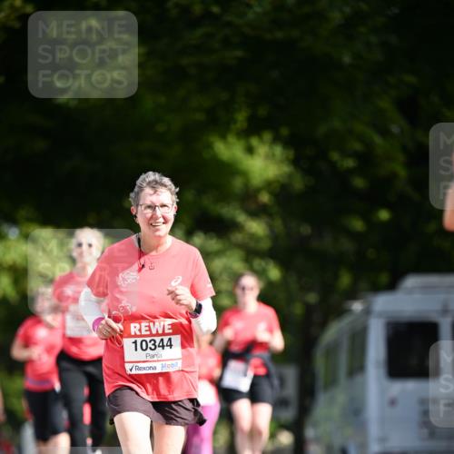 08.06.2024 - REWE Women's Run Dr. Thomas Lammeyer http://msf.ph/oto/6250000 09.06.2024 09:45:42 Laufen 10344 meine-sportfotos.de