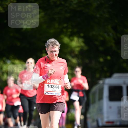 08.06.2024 - REWE Women's Run Dr. Thomas Lammeyer http://msf.ph/oto/6250004 09.06.2024 09:45:43 Laufen 10344 meine-sportfotos.de