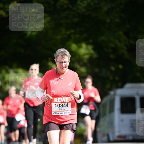 08.06.2024 - REWE Women's Run Dr. Thomas Lammeyer http://msf.ph/oto/6250005 09.06.2024 09:45:43 Laufen 10344 meine-sportfotos.de