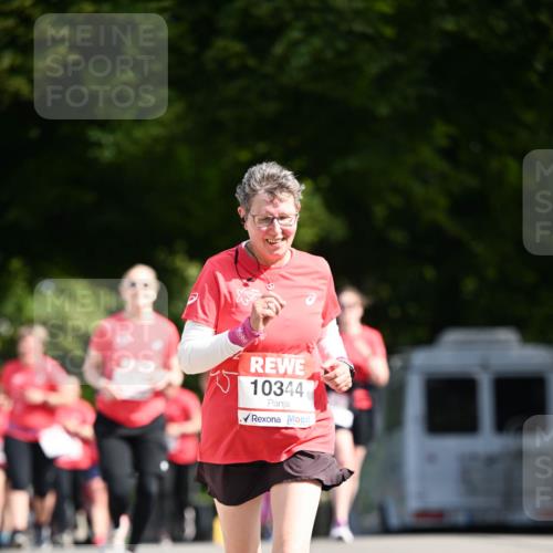 08.06.2024 - REWE Women's Run Dr. Thomas Lammeyer http://msf.ph/oto/6250009 09.06.2024 09:45:44 Laufen 10344 meine-sportfotos.de