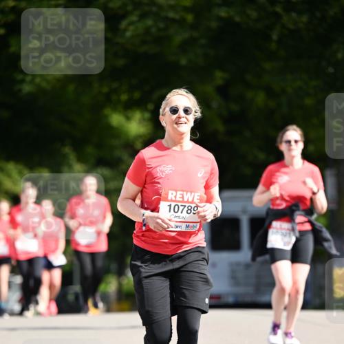 08.06.2024 - REWE Women's Run Dr. Thomas Lammeyer http://msf.ph/oto/6250024 09.06.2024 09:45:47 Laufen 10789 meine-sportfotos.de