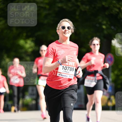 08.06.2024 - REWE Women's Run Dr. Thomas Lammeyer http://msf.ph/oto/6250028 09.06.2024 09:45:47 Laufen 10789 meine-sportfotos.de
