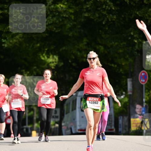 08.06.2024 - REWE Women's Run Dr. Thomas Lammeyer http://msf.ph/oto/6250034 09.06.2024 09:45:48 Laufen 10026, 10520, 10392 meine-sportfotos.de