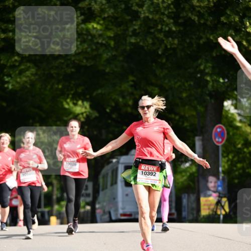 08.06.2024 - REWE Women's Run Dr. Thomas Lammeyer http://msf.ph/oto/6250035 09.06.2024 09:45:49 Laufen 10520, 10026, 10392 meine-sportfotos.de