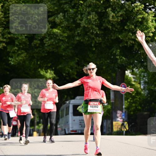 08.06.2024 - REWE Women's Run Dr. Thomas Lammeyer http://msf.ph/oto/6250037 09.06.2024 09:45:49 Laufen 1052, 1002, 10392 meine-sportfotos.de