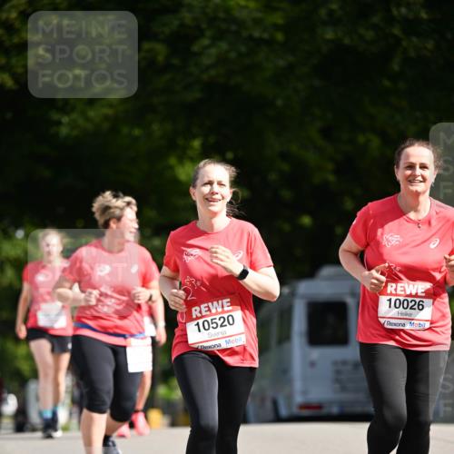 08.06.2024 - REWE Women's Run Dr. Thomas Lammeyer http://msf.ph/oto/6250051 09.06.2024 09:45:51 Laufen 10520, 10026 meine-sportfotos.de