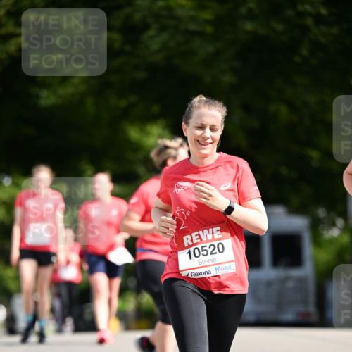 08.06.2024 - REWE Women's Run Dr. Thomas Lammeyer http://msf.ph/oto/6250055 09.06.2024 09:45:52 Laufen 10520 meine-sportfotos.de
