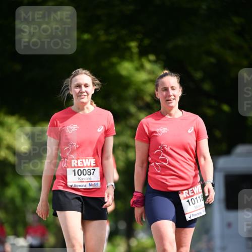 08.06.2024 - REWE Women's Run Dr. Thomas Lammeyer http://msf.ph/oto/6250072 09.06.2024 09:45:56 Laufen 10087, 10118 meine-sportfotos.de