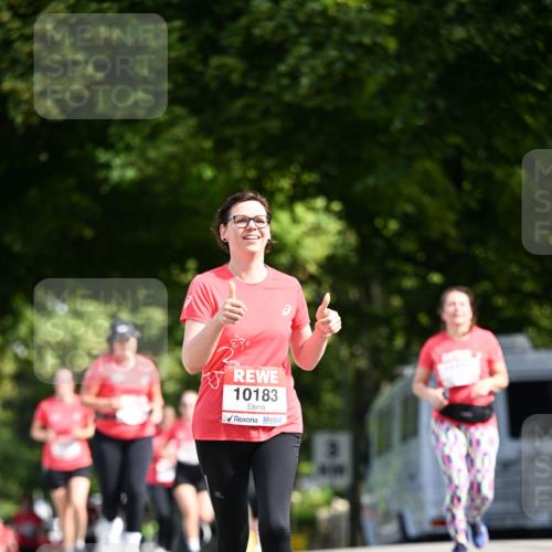 08.06.2024 - REWE Women's Run Dr. Thomas Lammeyer http://msf.ph/oto/6250095 09.06.2024 09:46:00 Laufen 10183 meine-sportfotos.de