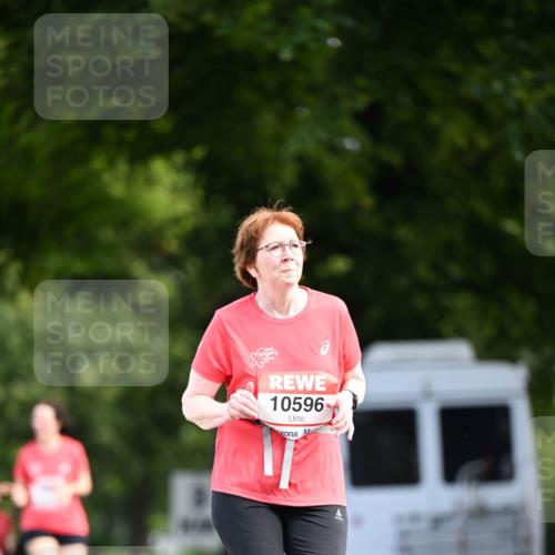 08.06.2024 - REWE Women's Run Dr. Thomas Lammeyer http://msf.ph/oto/6250148 09.06.2024 09:46:17 Laufen 10596 meine-sportfotos.de