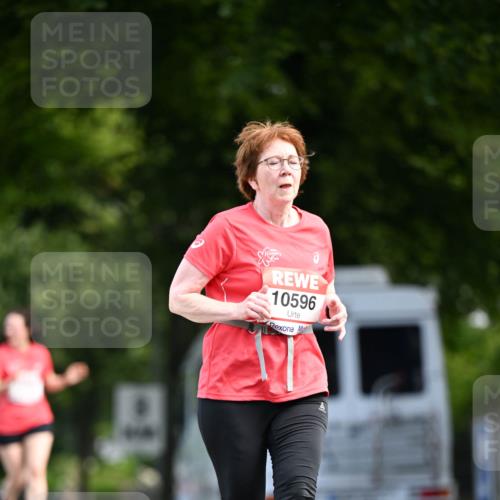 08.06.2024 - REWE Women's Run Dr. Thomas Lammeyer http://msf.ph/oto/6250151 09.06.2024 09:46:17 Laufen 10596 meine-sportfotos.de