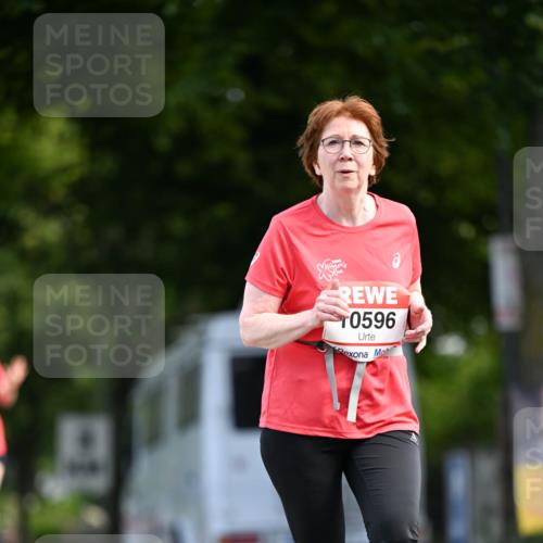 08.06.2024 - REWE Women's Run Dr. Thomas Lammeyer http://msf.ph/oto/6250156 09.06.2024 09:46:18 Laufen 0596 meine-sportfotos.de