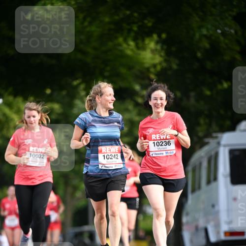 08.06.2024 - REWE Women's Run Dr. Thomas Lammeyer http://msf.ph/oto/6250174 09.06.2024 09:46:21 Laufen 10032, 10242, 10236 meine-sportfotos.de