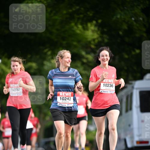 08.06.2024 - REWE Women's Run Dr. Thomas Lammeyer http://msf.ph/oto/6250177 09.06.2024 09:46:21 Laufen 10032, 10242, 10236 meine-sportfotos.de