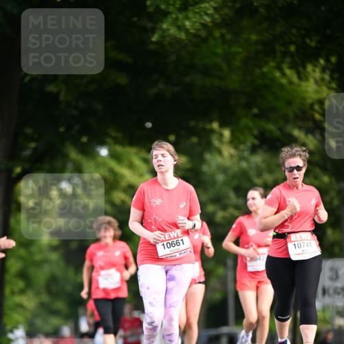 08.06.2024 - REWE Women's Run Dr. Thomas Lammeyer http://msf.ph/oto/6250218 09.06.2024 09:46:26 Laufen 10661, 10741, 3 meine-sportfotos.de