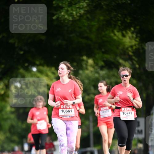 08.06.2024 - REWE Women's Run Dr. Thomas Lammeyer http://msf.ph/oto/6250221 09.06.2024 09:46:27 Laufen 10661, 10425, 10741 meine-sportfotos.de