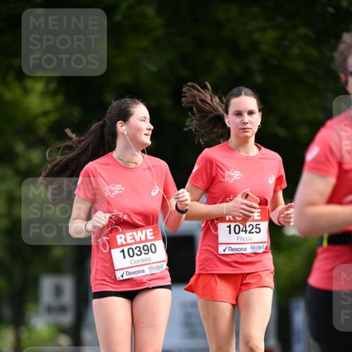 08.06.2024 - REWE Women's Run Dr. Thomas Lammeyer http://msf.ph/oto/6250265 09.06.2024 09:46:31 Laufen 10390, 10425 meine-sportfotos.de