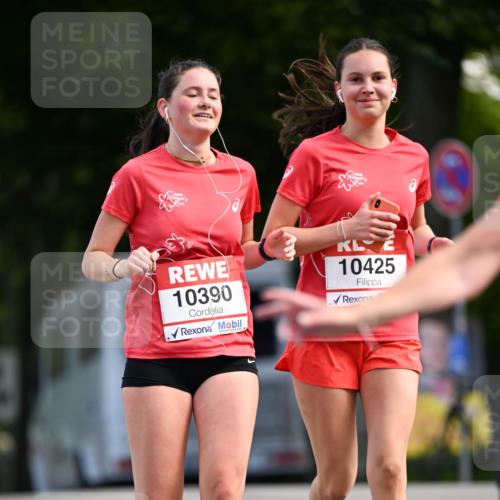 08.06.2024 - REWE Women's Run Dr. Thomas Lammeyer http://msf.ph/oto/6250272 09.06.2024 09:46:32 Laufen 10390, 10425 meine-sportfotos.de
