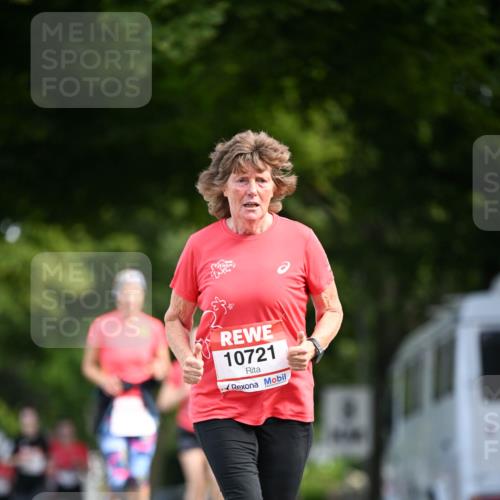 08.06.2024 - REWE Women's Run Dr. Thomas Lammeyer http://msf.ph/oto/6250283 09.06.2024 09:46:33 Laufen 10721 meine-sportfotos.de
