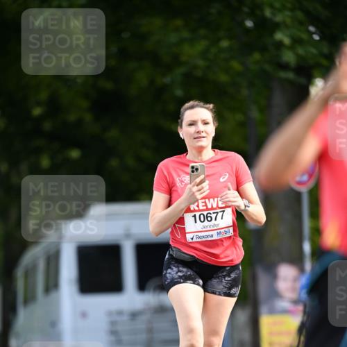08.06.2024 - REWE Women's Run Dr. Thomas Lammeyer http://msf.ph/oto/6250329 09.06.2024 09:46:39 Laufen 10677 meine-sportfotos.de