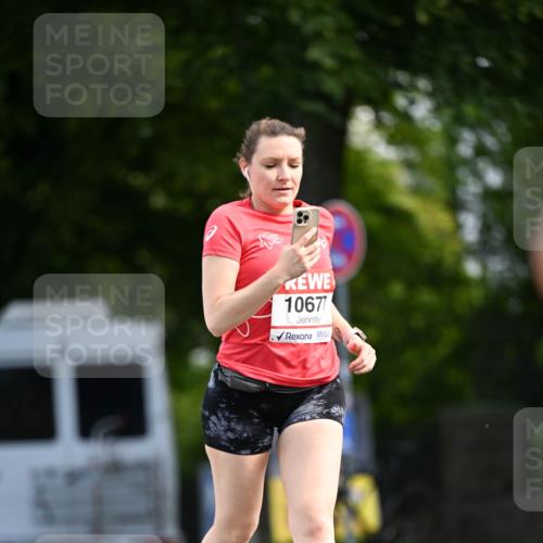 08.06.2024 - REWE Women's Run Dr. Thomas Lammeyer http://msf.ph/oto/6250334 09.06.2024 09:46:40 Laufen 10677 meine-sportfotos.de