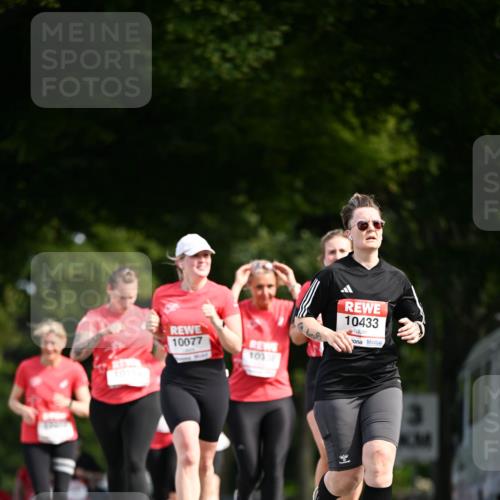 08.06.2024 - REWE Women's Run Dr. Thomas Lammeyer http://msf.ph/oto/6250357 09.06.2024 09:46:43 Laufen 10077, 1038, 10433 meine-sportfotos.de