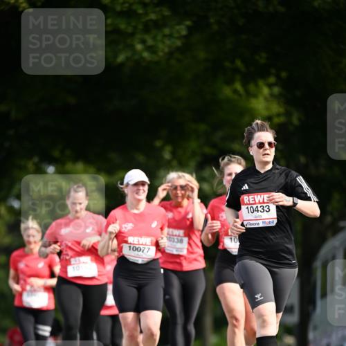 08.06.2024 - REWE Women's Run Dr. Thomas Lammeyer http://msf.ph/oto/6250360 09.06.2024 09:46:43 Laufen 10338, 10, 10077, 10152, 10433 meine-sportfotos.de