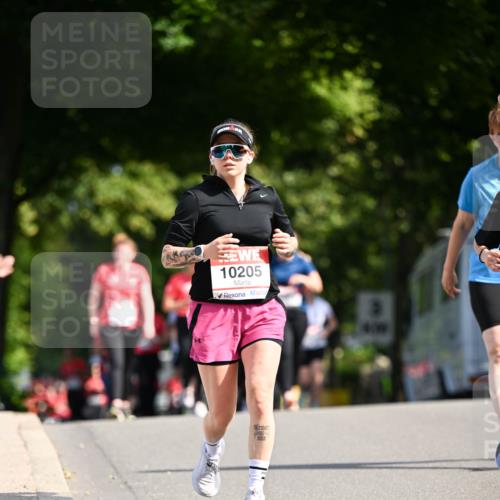 08.06.2024 - REWE Women's Run Dr. Thomas Lammeyer http://msf.ph/oto/6250430 09.06.2024 09:46:53 Laufen 10205 meine-sportfotos.de