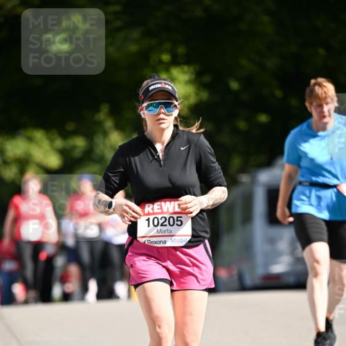 08.06.2024 - REWE Women's Run Dr. Thomas Lammeyer http://msf.ph/oto/6250441 09.06.2024 09:46:54 Laufen 10205 meine-sportfotos.de