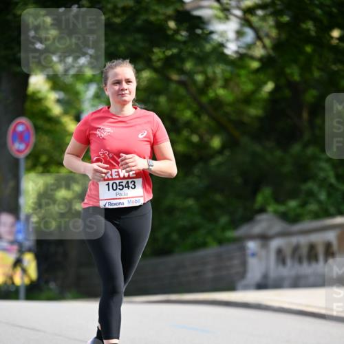 08.06.2024 - REWE Women's Run Dr. Thomas Lammeyer http://msf.ph/oto/6250532 09.06.2024 09:47:14 Laufen 10543 meine-sportfotos.de