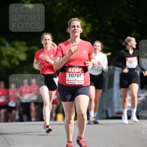08.06.2024 - REWE Women's Run Dr. Thomas Lammeyer http://msf.ph/oto/6250568 09.06.2024 09:47:18 Laufen 10707 meine-sportfotos.de