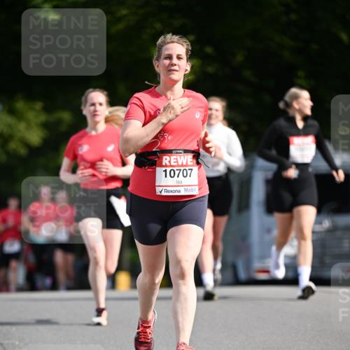 08.06.2024 - REWE Women's Run Dr. Thomas Lammeyer http://msf.ph/oto/6250570 09.06.2024 09:47:18 Laufen 10707 meine-sportfotos.de