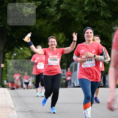 08.06.2024 - REWE Women's Run Dr. Thomas Lammeyer http://msf.ph/oto/6250714 09.06.2024 09:47:38 Laufen 10284, 0488 meine-sportfotos.de