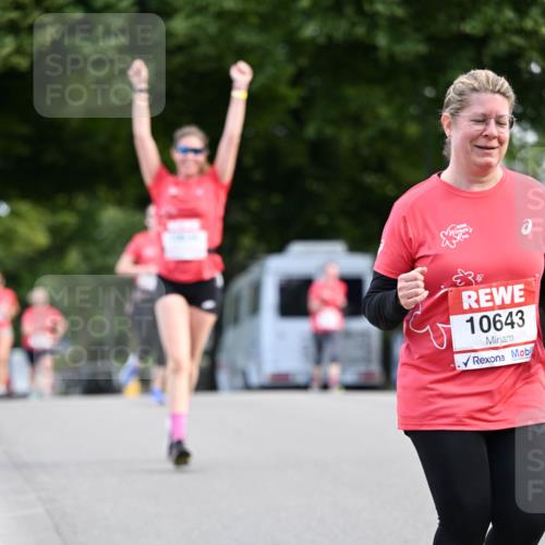 08.06.2024 - REWE Women's Run Dr. Thomas Lammeyer http://msf.ph/oto/6250748 09.06.2024 09:47:42 Laufen 10643 meine-sportfotos.de