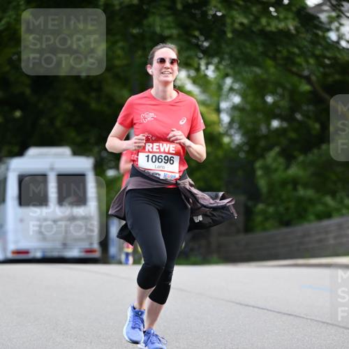 08.06.2024 - REWE Women's Run Dr. Thomas Lammeyer http://msf.ph/oto/6250784 09.06.2024 09:47:46 Laufen 10696 meine-sportfotos.de