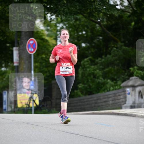 08.06.2024 - REWE Women's Run Dr. Thomas Lammeyer http://msf.ph/oto/6250798 09.06.2024 09:47:48 Laufen 10493 meine-sportfotos.de