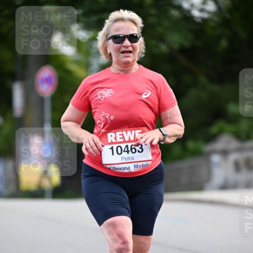 08.06.2024 - REWE Women's Run Dr. Thomas Lammeyer http://msf.ph/oto/6250847 09.06.2024 09:47:53 Laufen 10463 meine-sportfotos.de