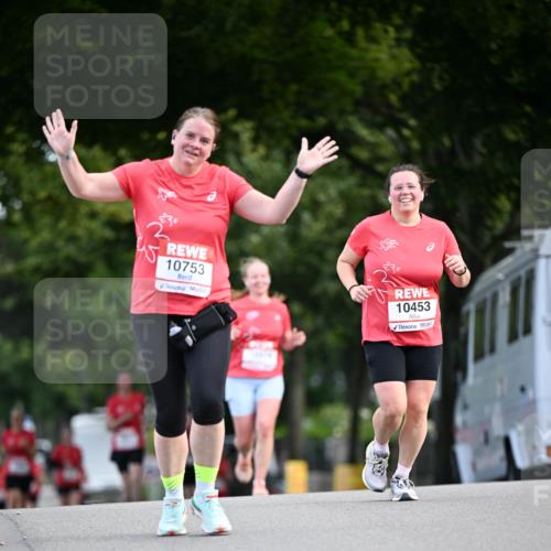 08.06.2024 - REWE Women's Run Dr. Thomas Lammeyer http://msf.ph/oto/6250885 09.06.2024 09:48:03 Laufen 10753, 10453 meine-sportfotos.de