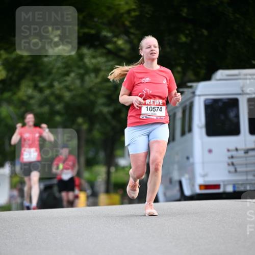 08.06.2024 - REWE Women's Run Dr. Thomas Lammeyer http://msf.ph/oto/6250907 09.06.2024 09:48:08 Laufen 10574 meine-sportfotos.de