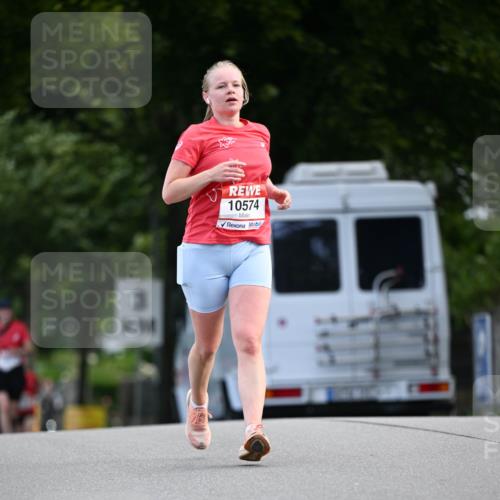 08.06.2024 - REWE Women's Run Dr. Thomas Lammeyer http://msf.ph/oto/6250915 09.06.2024 09:48:09 Laufen 10574 meine-sportfotos.de
