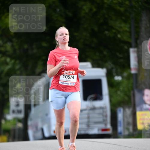 08.06.2024 - REWE Women's Run Dr. Thomas Lammeyer http://msf.ph/oto/6250923 09.06.2024 09:48:10 Laufen 10574 meine-sportfotos.de