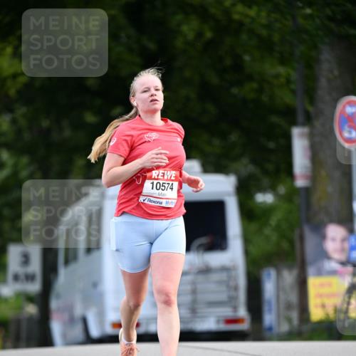 08.06.2024 - REWE Women's Run Dr. Thomas Lammeyer http://msf.ph/oto/6250925 09.06.2024 09:48:10 Laufen 10574 meine-sportfotos.de