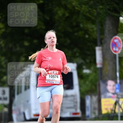 08.06.2024 - REWE Women's Run Dr. Thomas Lammeyer http://msf.ph/oto/6250926 09.06.2024 09:48:10 Laufen 3, 10574 meine-sportfotos.de