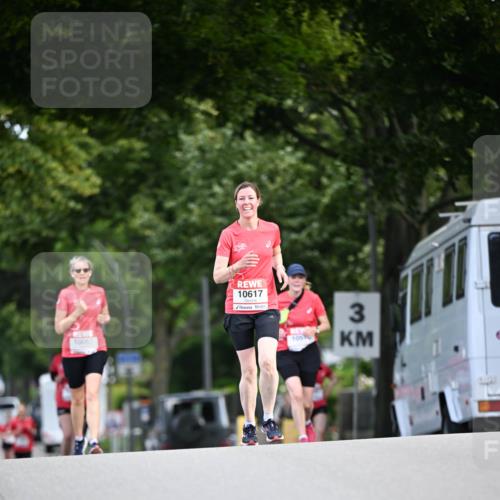 08.06.2024 - REWE Women's Run Dr. Thomas Lammeyer http://msf.ph/oto/6250940 09.06.2024 09:48:12 Laufen 10057, 10617, 105, 3 meine-sportfotos.de