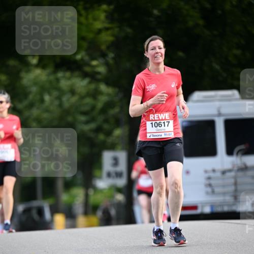 08.06.2024 - REWE Women's Run Dr. Thomas Lammeyer http://msf.ph/oto/6250941 09.06.2024 09:48:16 Laufen 10617 meine-sportfotos.de