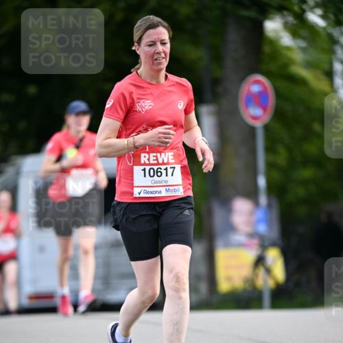 08.06.2024 - REWE Women's Run Dr. Thomas Lammeyer http://msf.ph/oto/6250954 09.06.2024 09:48:18 Laufen 10617 meine-sportfotos.de