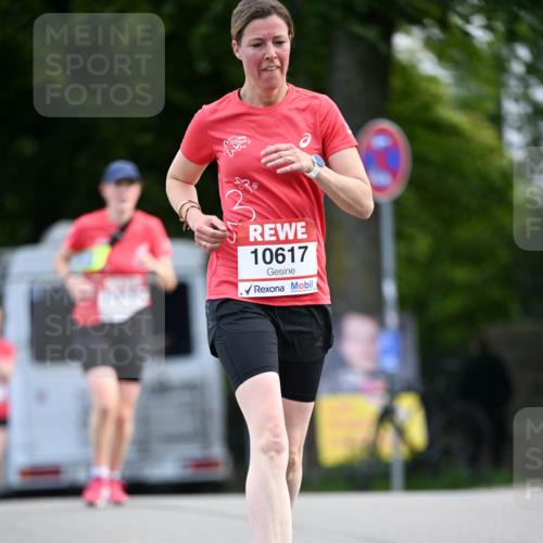 08.06.2024 - REWE Women's Run Dr. Thomas Lammeyer http://msf.ph/oto/6250956 09.06.2024 09:48:18 Laufen 10617 meine-sportfotos.de