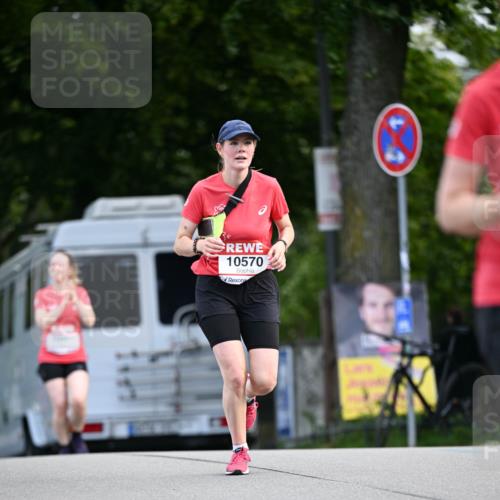 08.06.2024 - REWE Women's Run Dr. Thomas Lammeyer http://msf.ph/oto/6250961 09.06.2024 09:48:19 Laufen 10570 meine-sportfotos.de