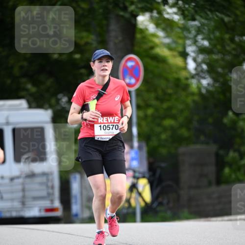 08.06.2024 - REWE Women's Run Dr. Thomas Lammeyer http://msf.ph/oto/6250969 09.06.2024 09:48:20 Laufen 10570 meine-sportfotos.de