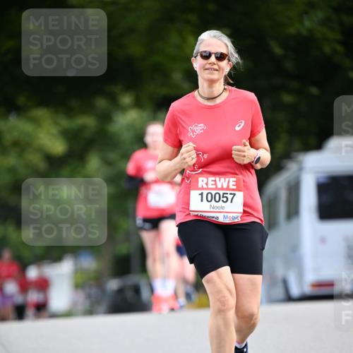 08.06.2024 - REWE Women's Run Dr. Thomas Lammeyer http://msf.ph/oto/6250976 09.06.2024 09:48:22 Laufen 10057 meine-sportfotos.de